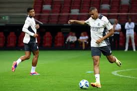 他感到无奈 他感到无奈